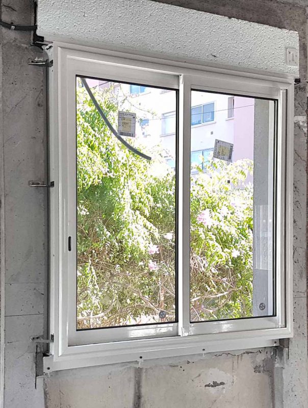 MP-menuiserie-fenetre-sur-chantier