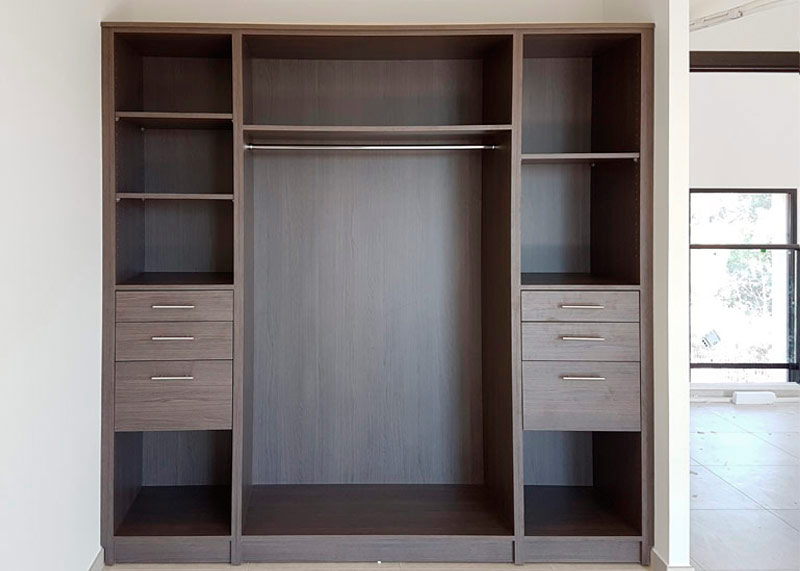 MP-menuiserie : penderie sur mesure