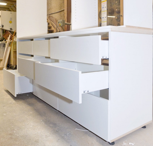 MP-Menuiserie : Atelier montage du dressing blanc