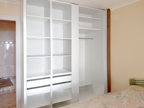 MP-Menuiserie: Placard portes en miroir ouvert
